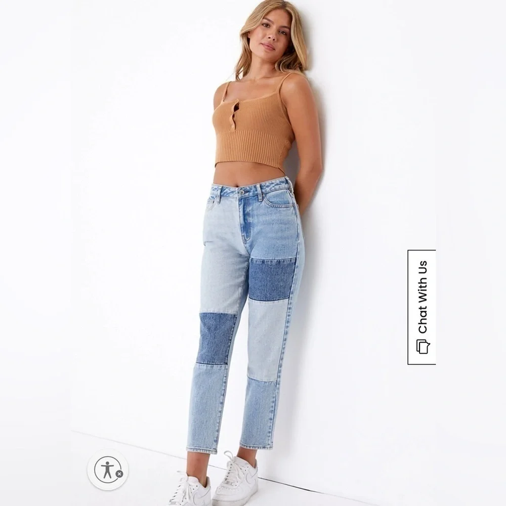 PacSun Patch On Blue Mom Jeans 💕